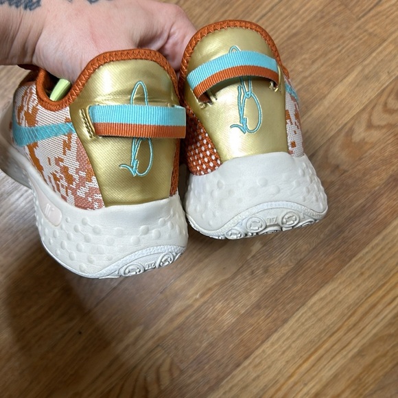 Nike NBA 2K20 x PG 4 ‘Digi Camo’ Sneakers - Picture 5 of 12